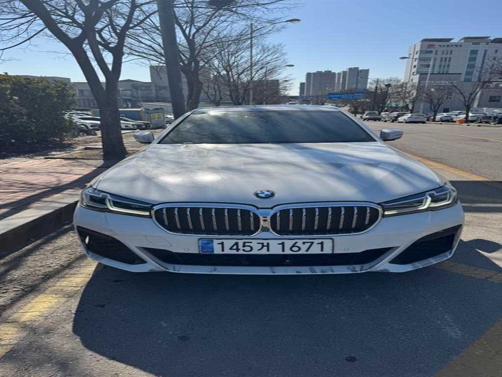 BMW 5 Series 2021 Blanco - Importación desde Corea - HF Imports Iquique - Foto 1