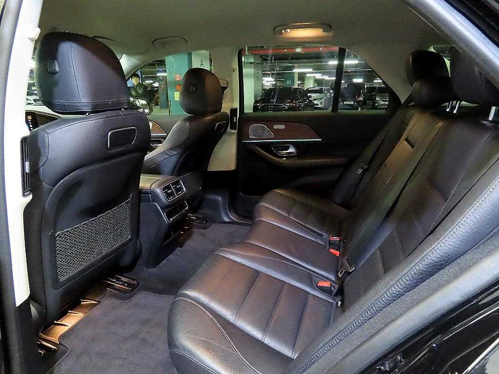 Mercedes Benz GLE Class - Vista 7