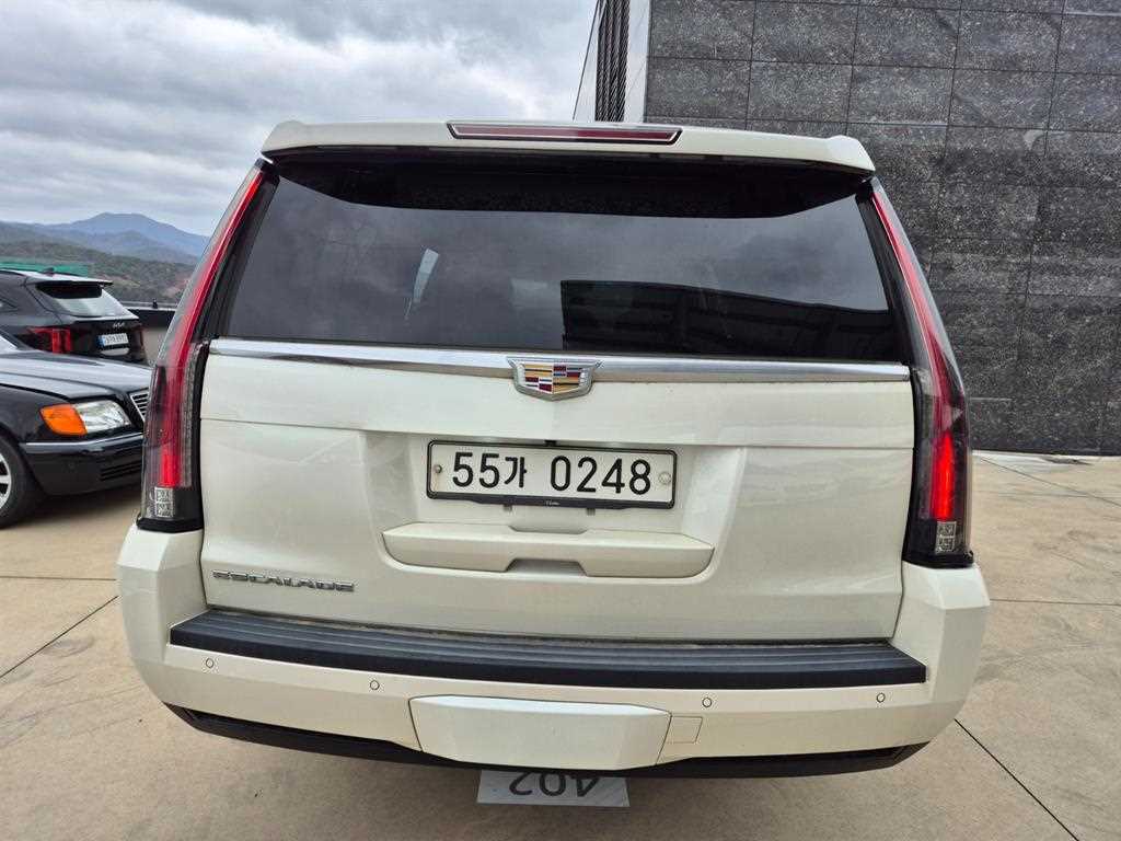Cadillac Escalade - Vista 5