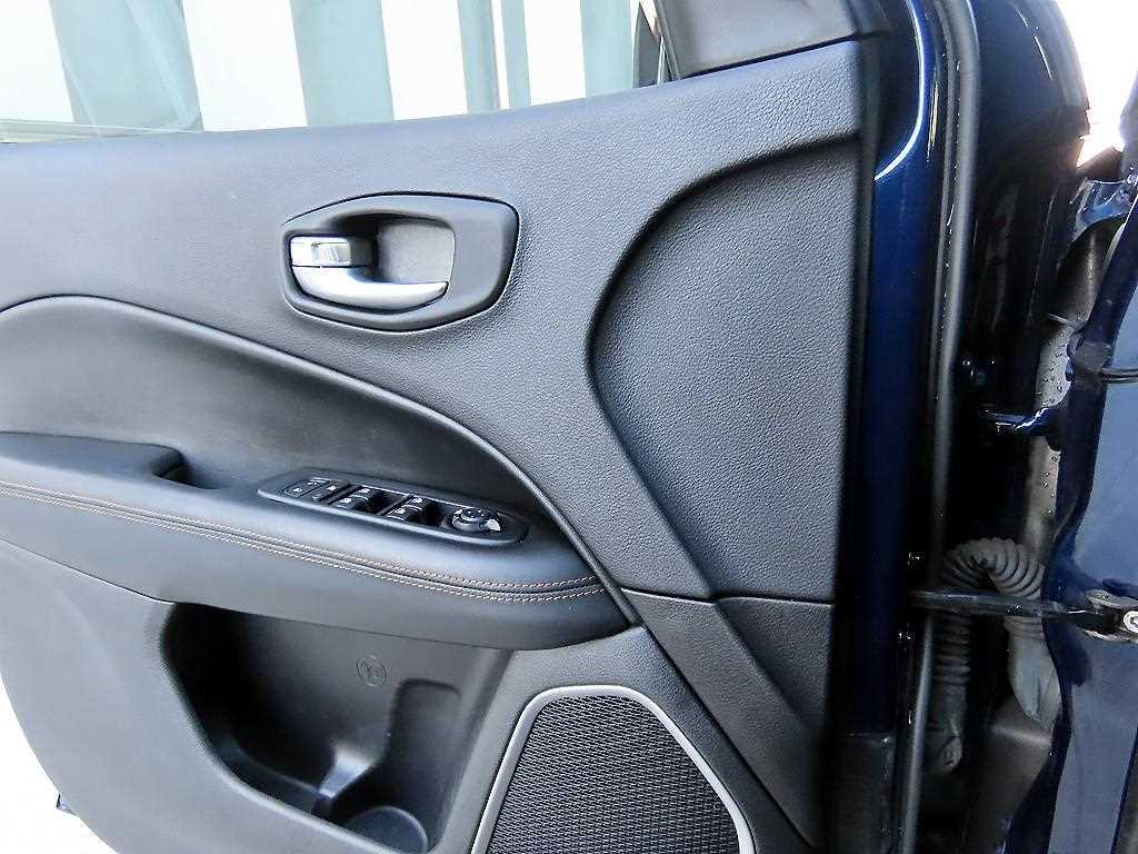 Jeep Compass - Vista 11