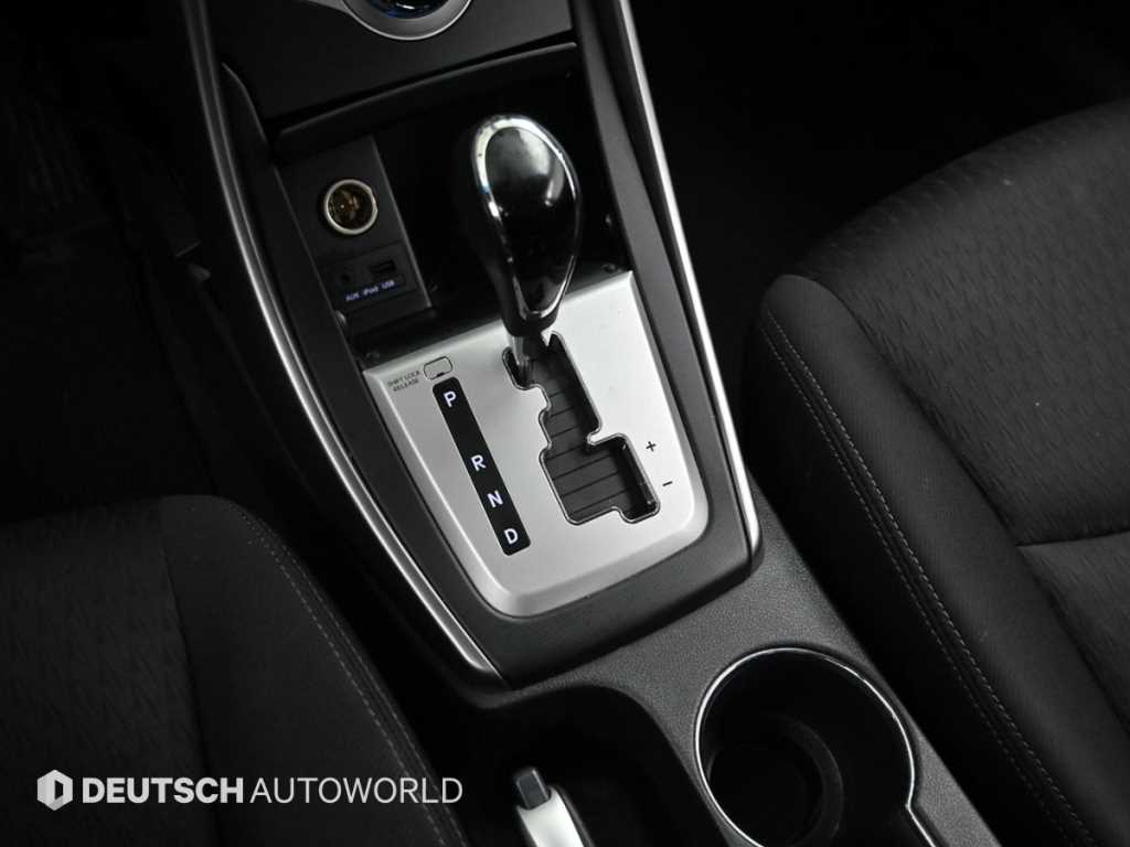 HYUNDAI Avante - Vista 9