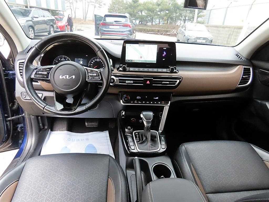 KIA Seltos - Vista 7