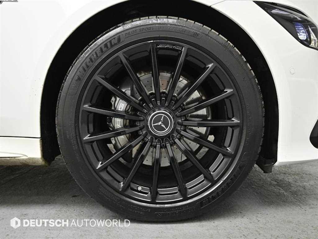 Mercedes Benz AMG GT - Vista 6