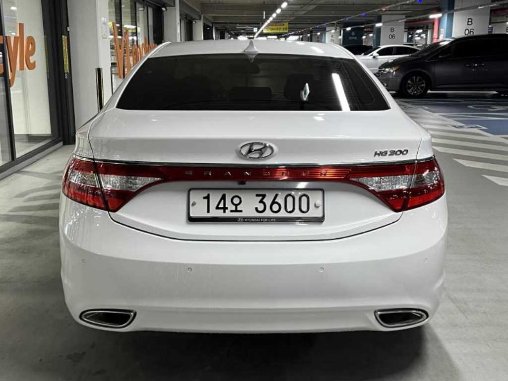 HYUNDAI Grandeur - Vista 5