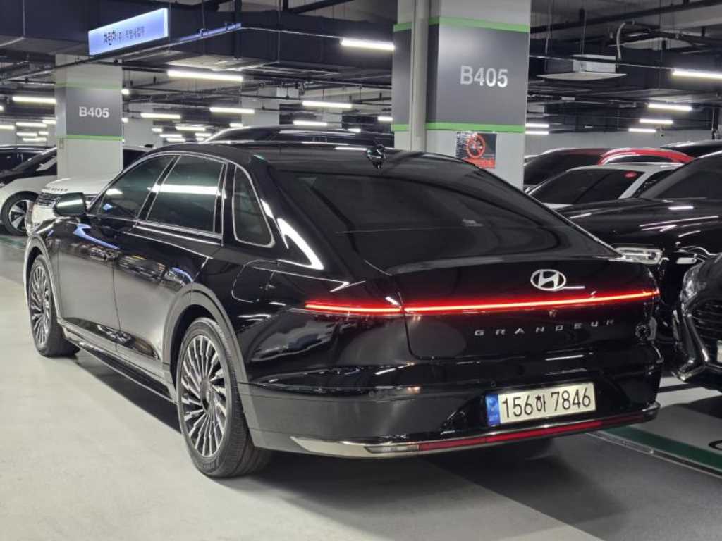 HYUNDAI Grandeur - Vista 4