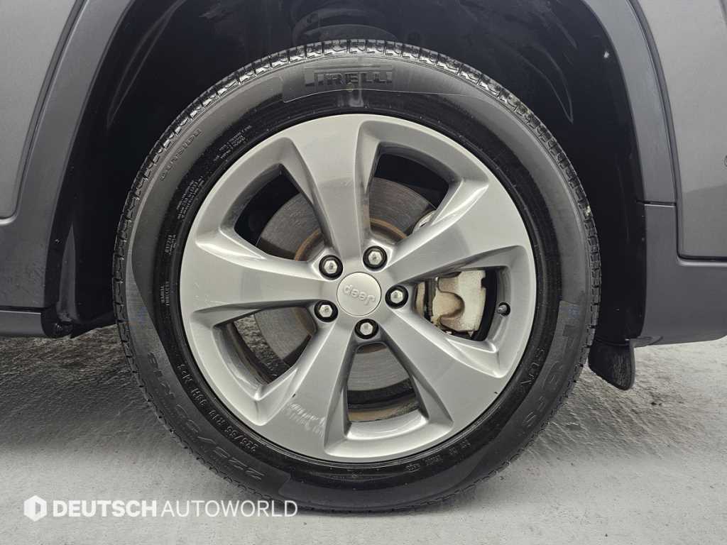 Jeep Cherokee - Vista 5