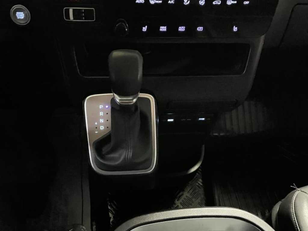 HYUNDAI Staria - Vista 10