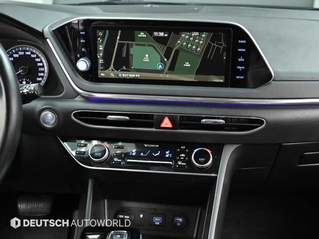 HYUNDAI Sonata - Vista 7