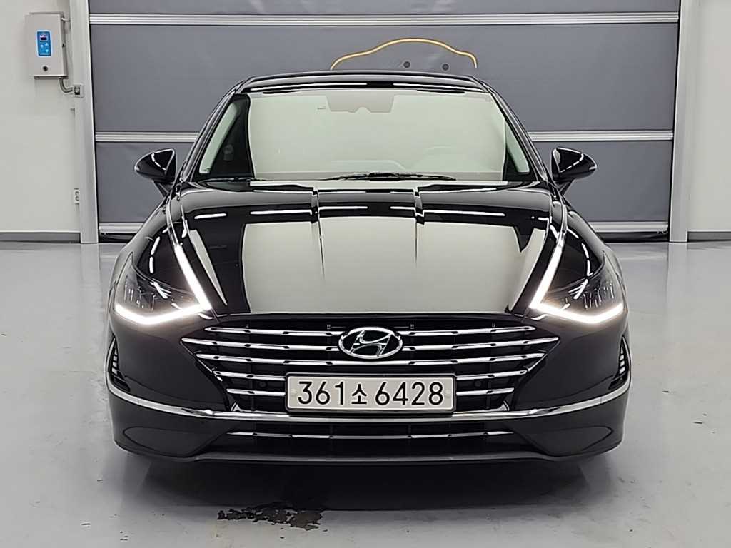 HYUNDAI Sonata - Vista 2