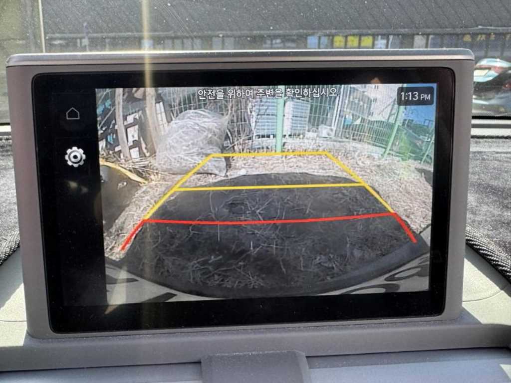 HYUNDAI Casper - Vista 10