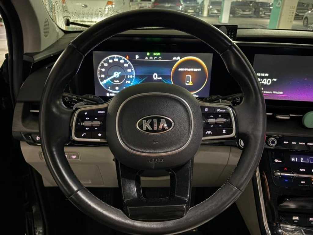 KIA Carnival - Vista 7