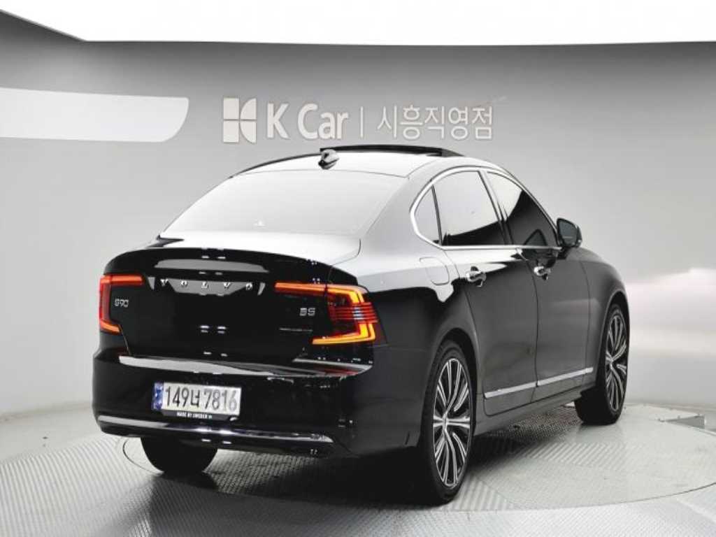 Volvo S90 - Vista 3