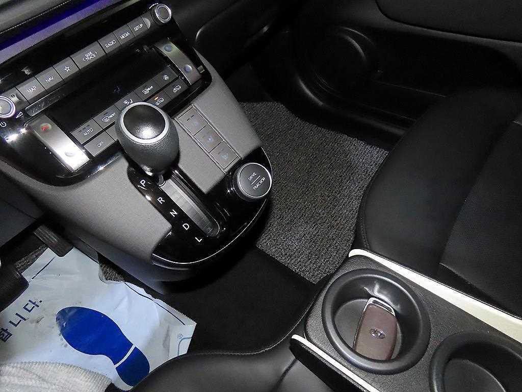 HYUNDAI Casper - Vista 12