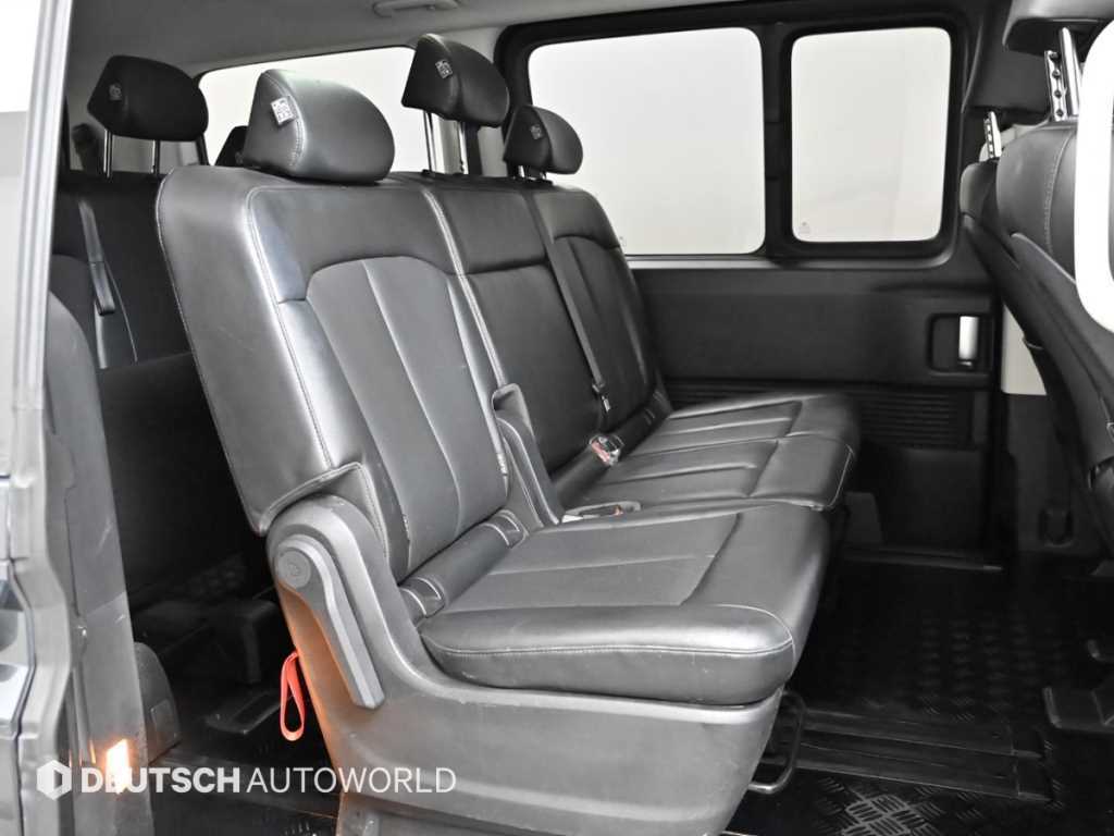 HYUNDAI Staria - Vista 12