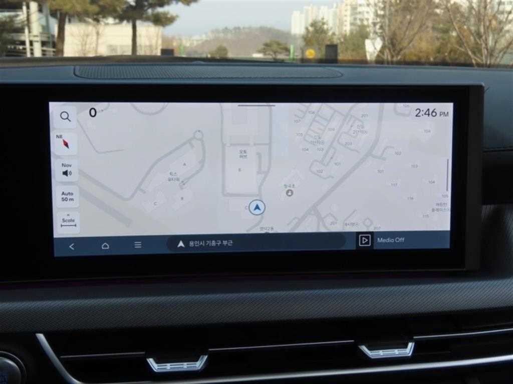 HYUNDAI Sonata - Vista 9