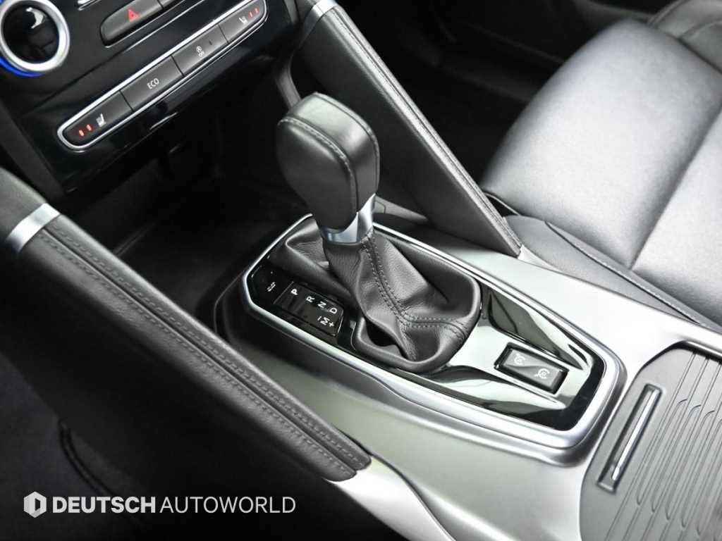 SAMSUNG QM6 - Vista 9