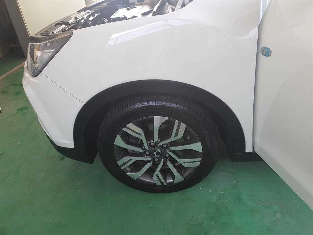Ssangyong Tivoli 2018 Blanco - Importación desde Corea - HF Imports Iquique - Foto 18