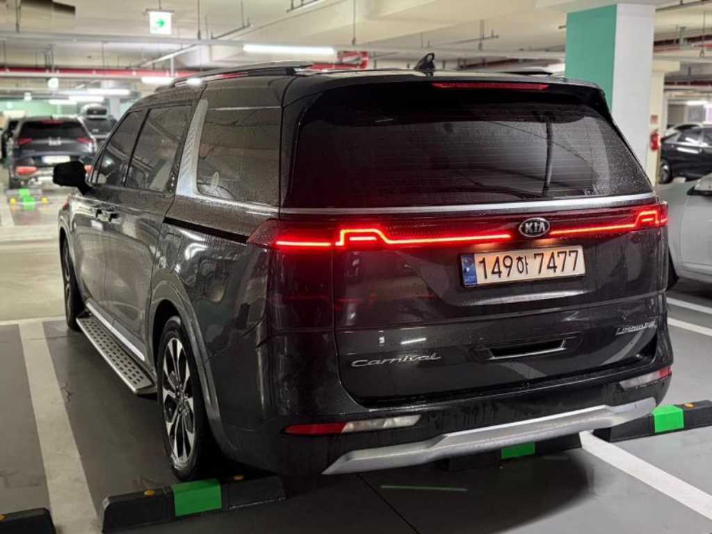 KIA Carnival - Vista 5