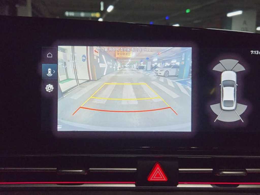 HYUNDAI Avante - Vista 11