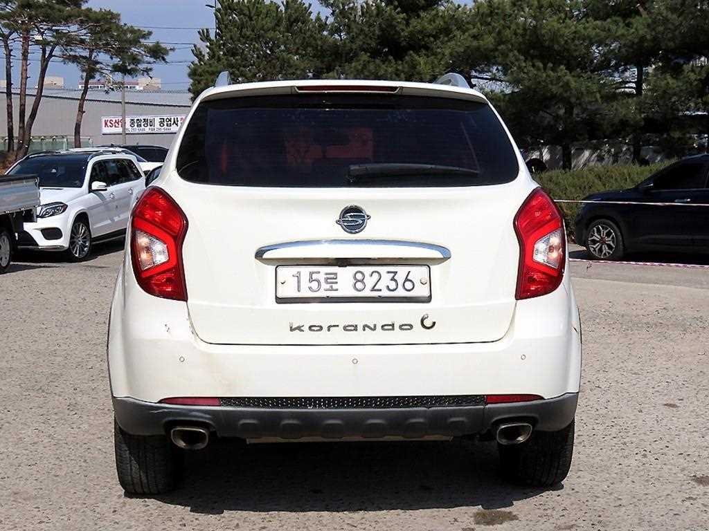Ssangyong Korando - Vista 4