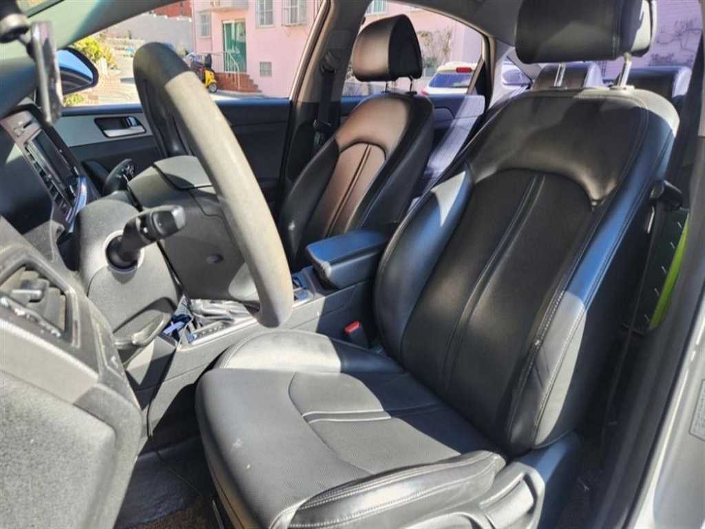 HYUNDAI Sonata - Vista 5