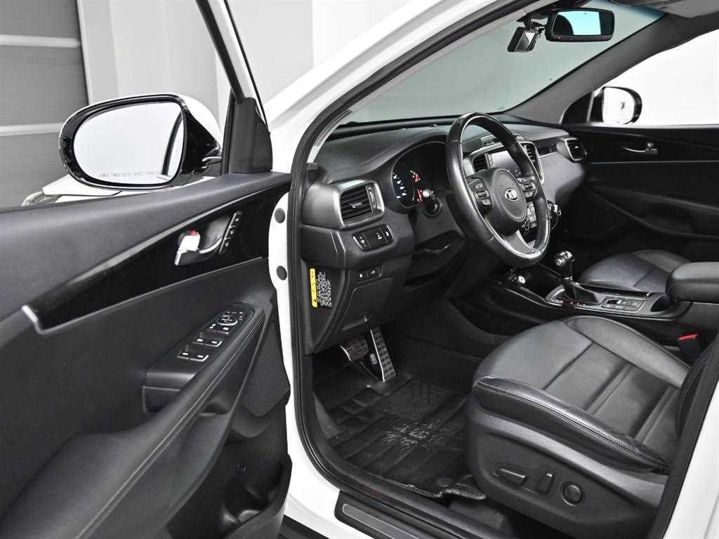 KIA Sorento - Vista 11