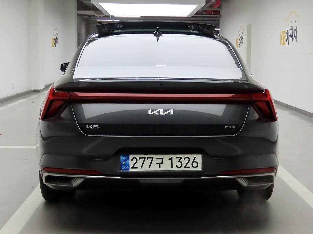 KIA K8 - Vista 3