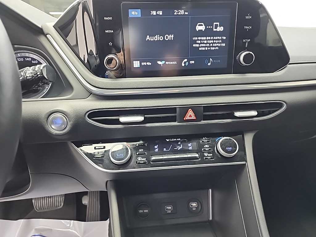 HYUNDAI Sonata - Vista 10