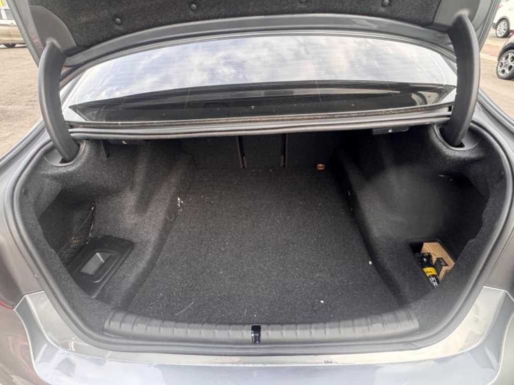 BMW 5 Series - Vista 4