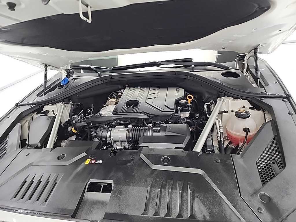 Genesis GV70 - Vista 5