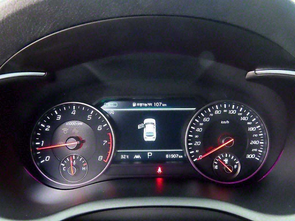 KIA Stinger - Vista 9