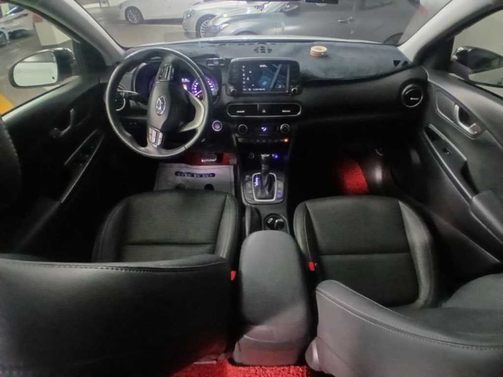 HYUNDAI Kona - Vista 6