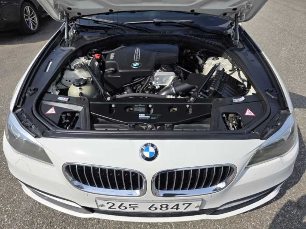 BMW 5 Series - Vista 8