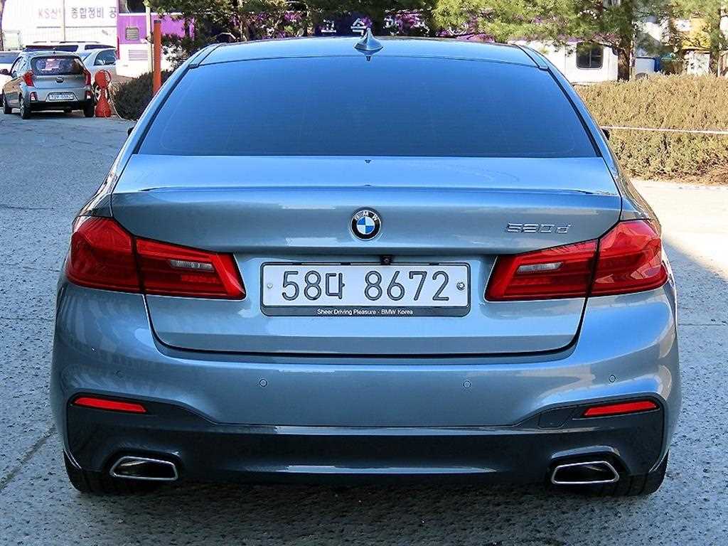 BMW 5 Series - Vista 4