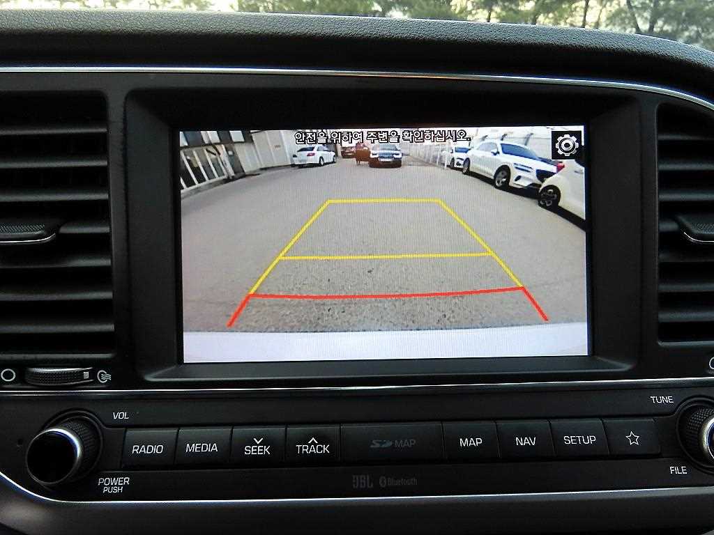 HYUNDAI Avante 2018 Blanco - Importación desde Corea - HF Imports Iquique - Foto 15