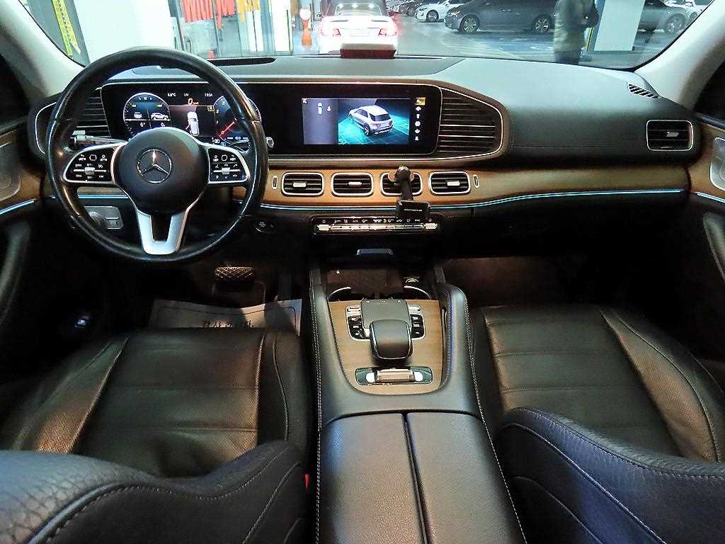 Mercedes Benz GLE Class - Vista 10