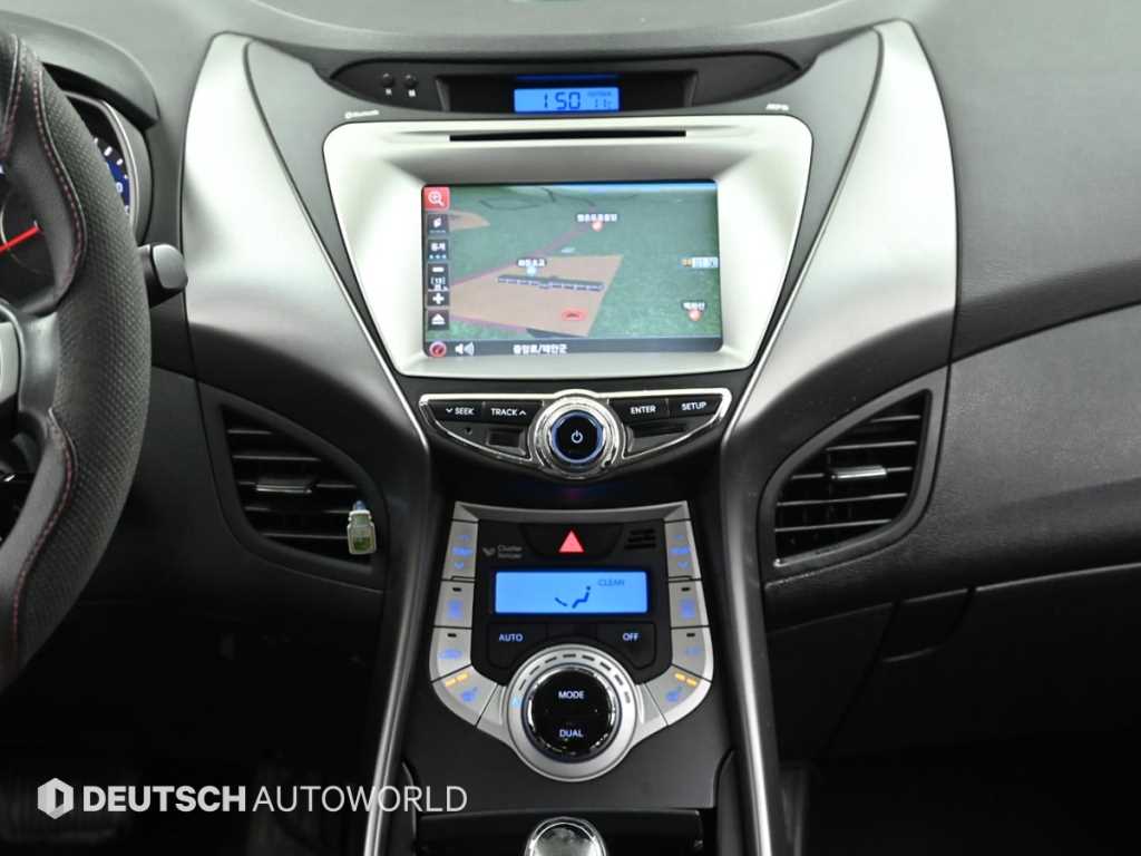 HYUNDAI Avante 2011 Blanco - Importación desde Corea - HF Imports Iquique - Foto 14