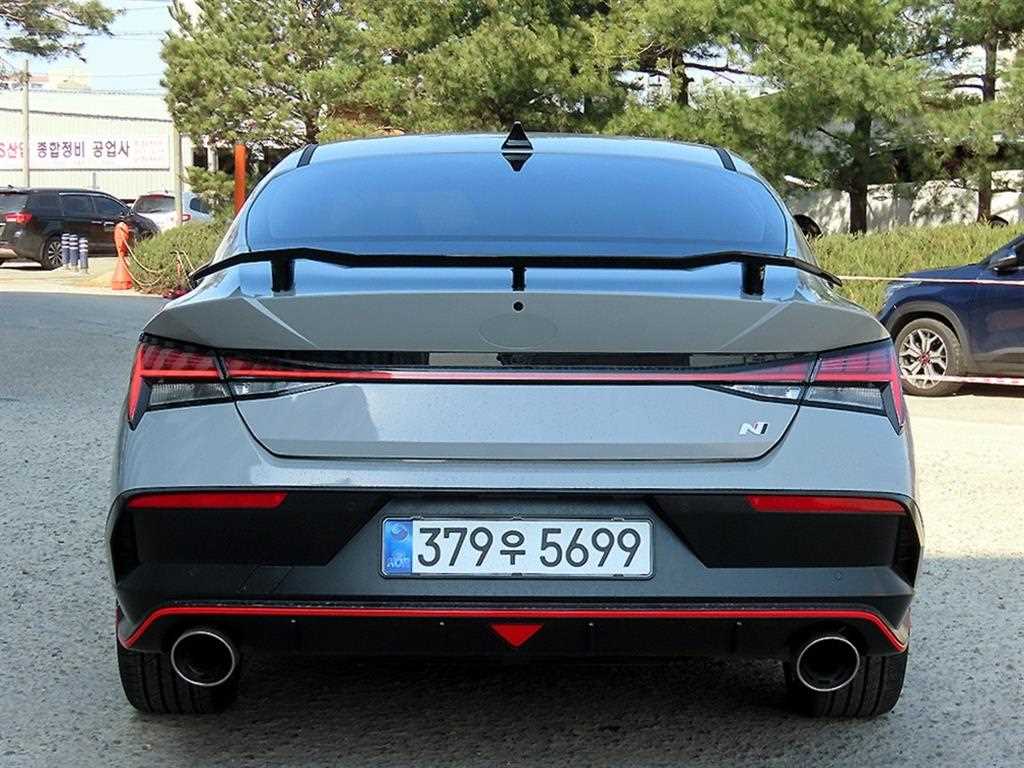 HYUNDAI Avante - Vista 4