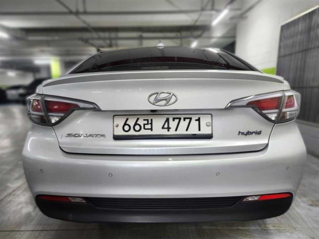 HYUNDAI Sonata - Vista 4