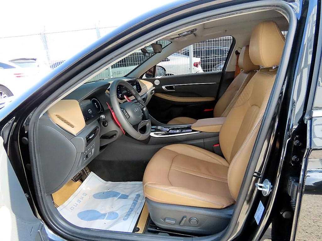 HYUNDAI Sonata - Vista 5