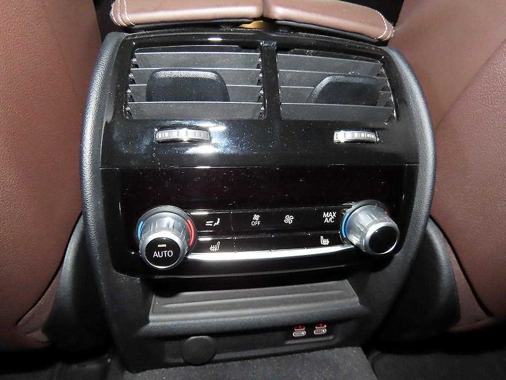 BMW 5 Series 2021 Negro - Importación desde Corea - HF Imports Iquique - Foto 14