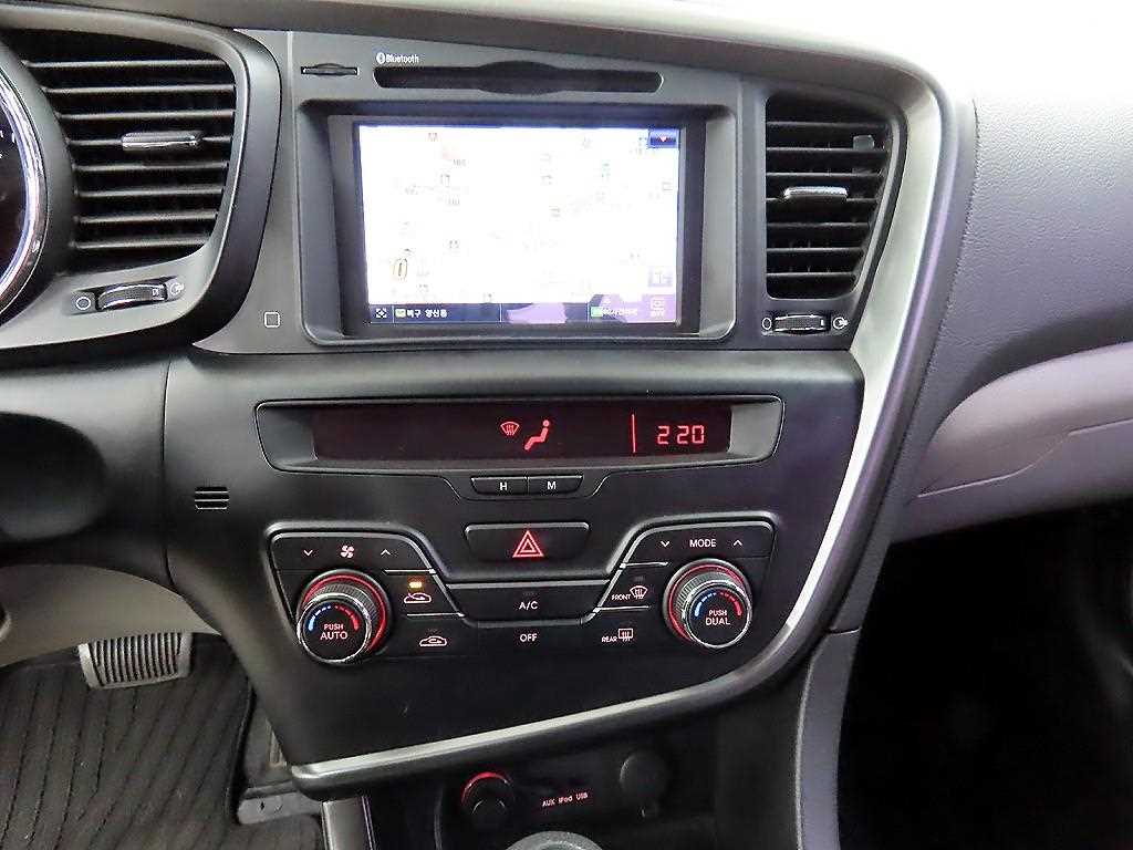 KIA K5 2011 Plateado - Importación desde Corea - HF Imports Iquique - Foto 13