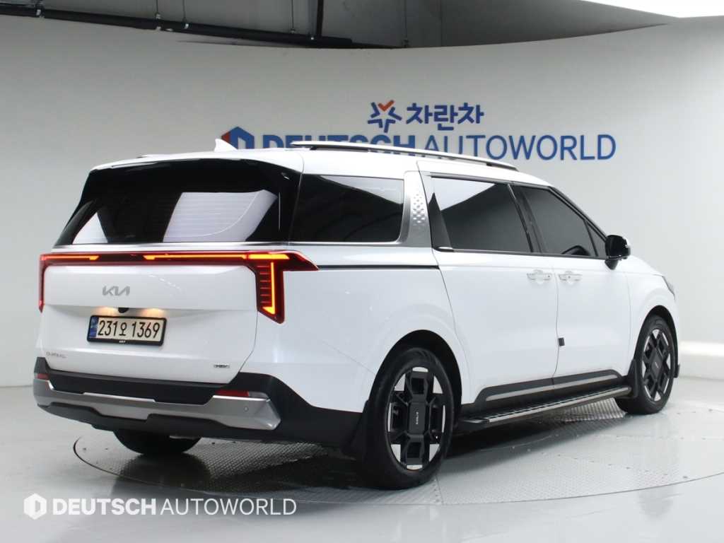 KIA Carnival - Vista 2