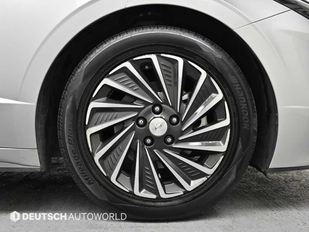 HYUNDAI Sonata - Vista 5