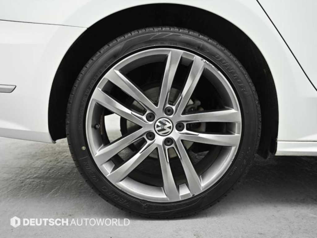 Volkswagen Passat - Vista 8