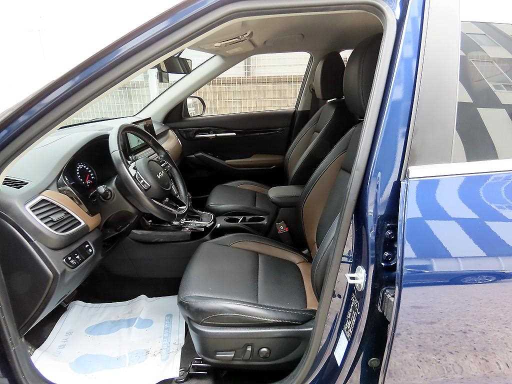 KIA Seltos - Vista 5