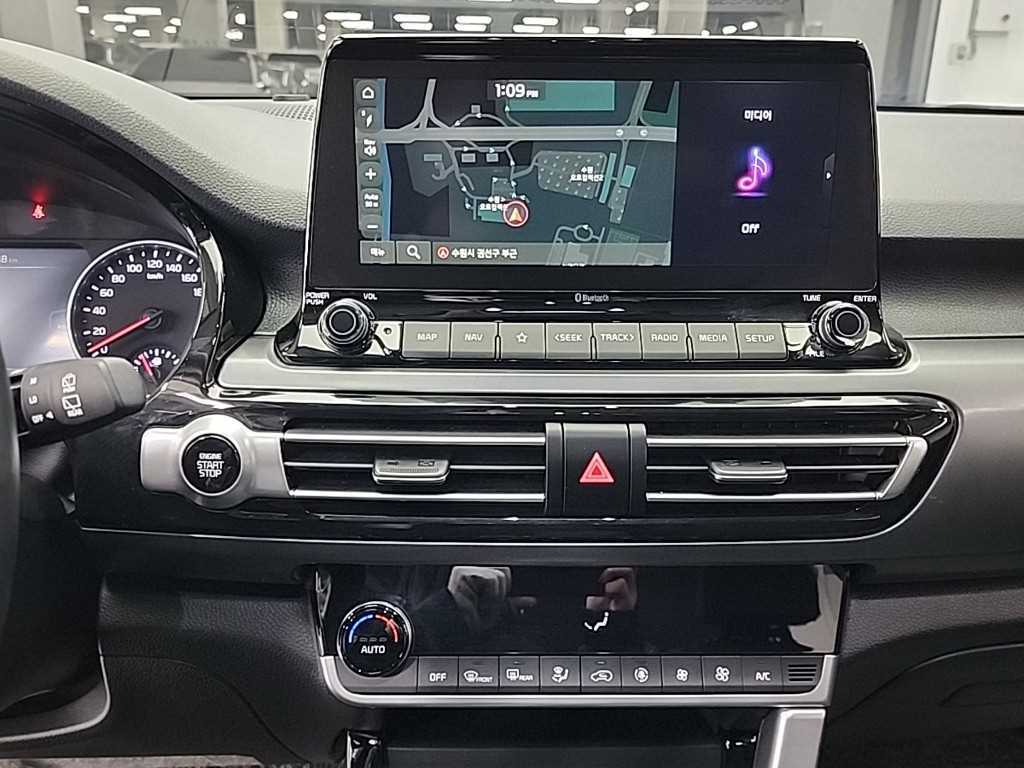 KIA Seltos - Vista 10