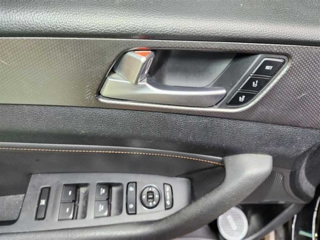 HYUNDAI Sonata - Vista 11