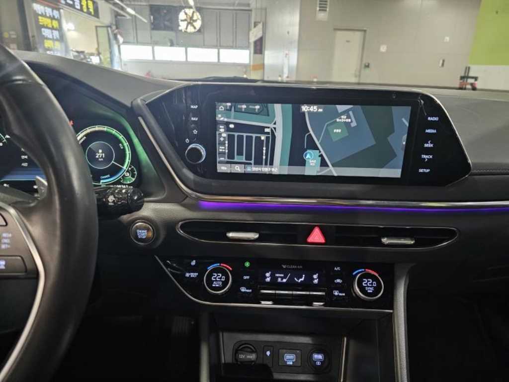 HYUNDAI Sonata - Vista 10