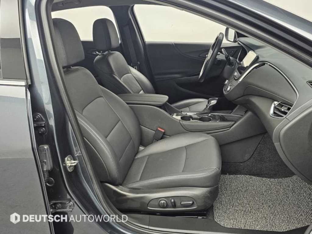 Chevrolet Malibu - Vista 10